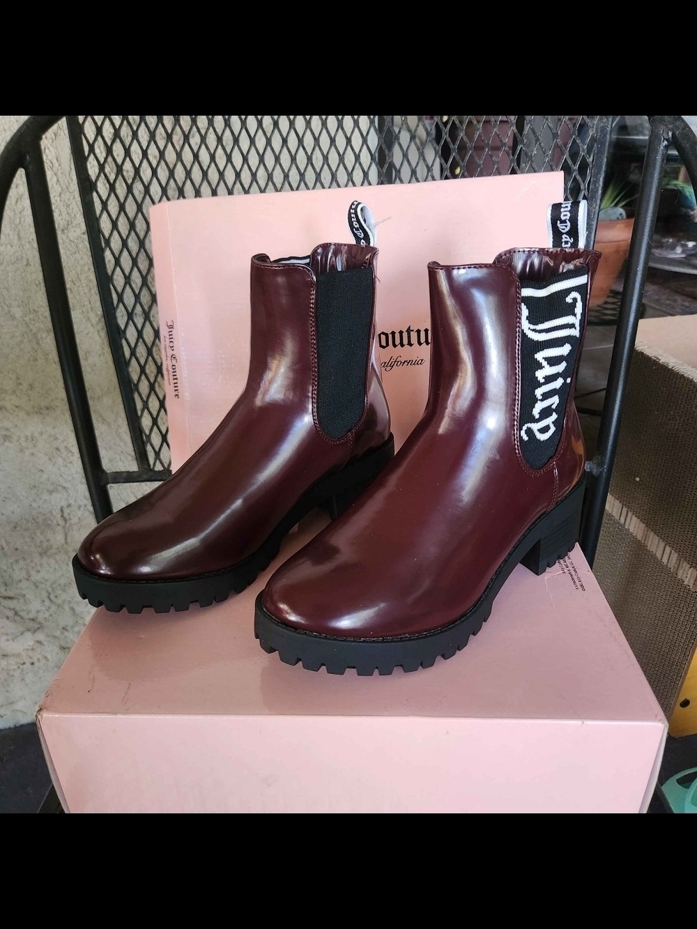🆕️Juicy Couture One-Up Women's Heeled Chelsea Boots